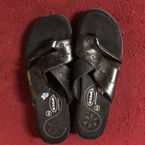 Dr Scholl’s black leather sandal